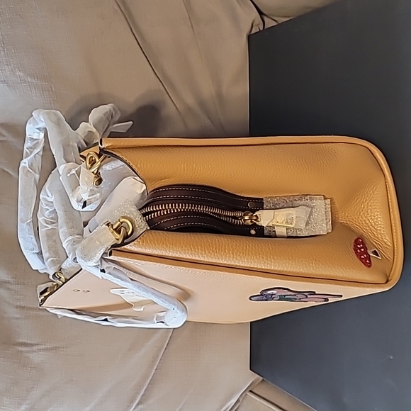 Coach Rogue 39 with animal creature patches  Style C6168 NWT - Picture 7 of 7